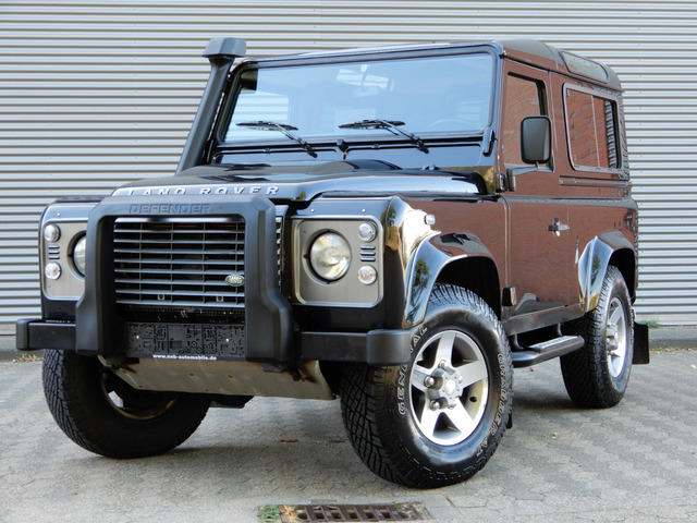 Land Rover Defender 90 SE