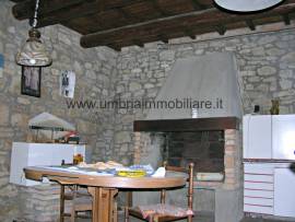 Rif. 177 casale a Madonna del Piano di Monte Castello di Vibio