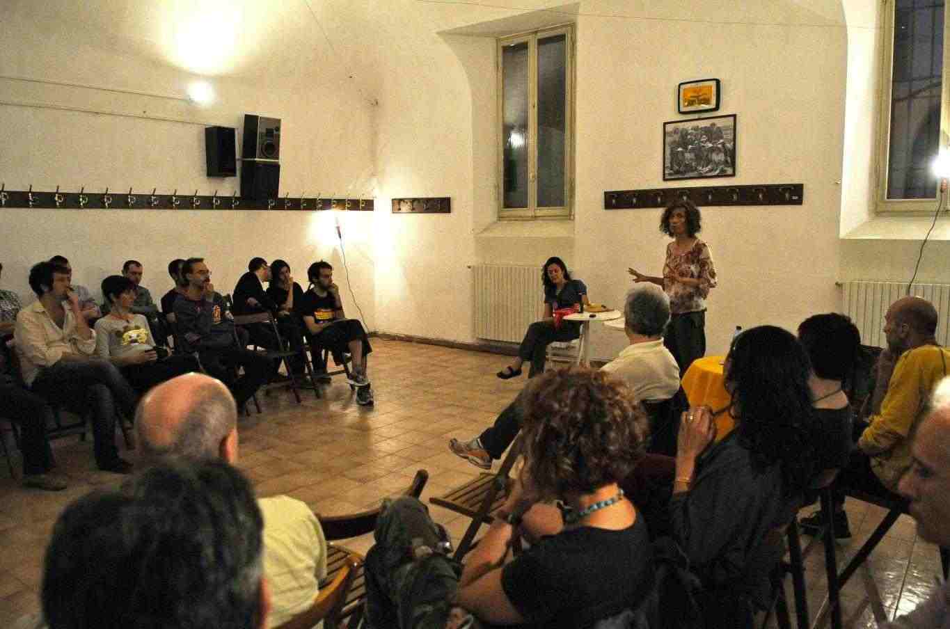 Presentazione Prova gratuita Corso Public Speaking & Oltre Comunicare: Voce-Corpo-Mente