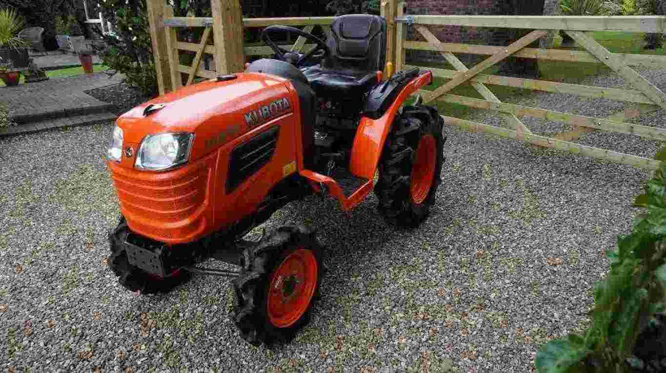 Trattore KUBOTA B1220  12cv