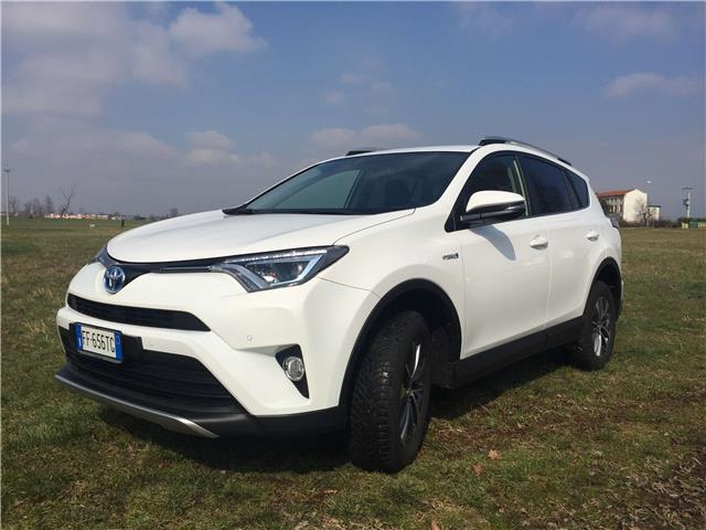 Toyota RAV 4 2.5 Hybrid 2WD Style