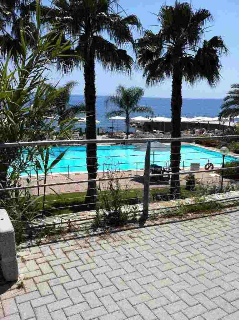 SANREMO BILOCALE IN RESIDENCE CON PISCINA SUL MARE