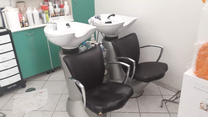 PARRUCCHIERA ATTREZZATURE