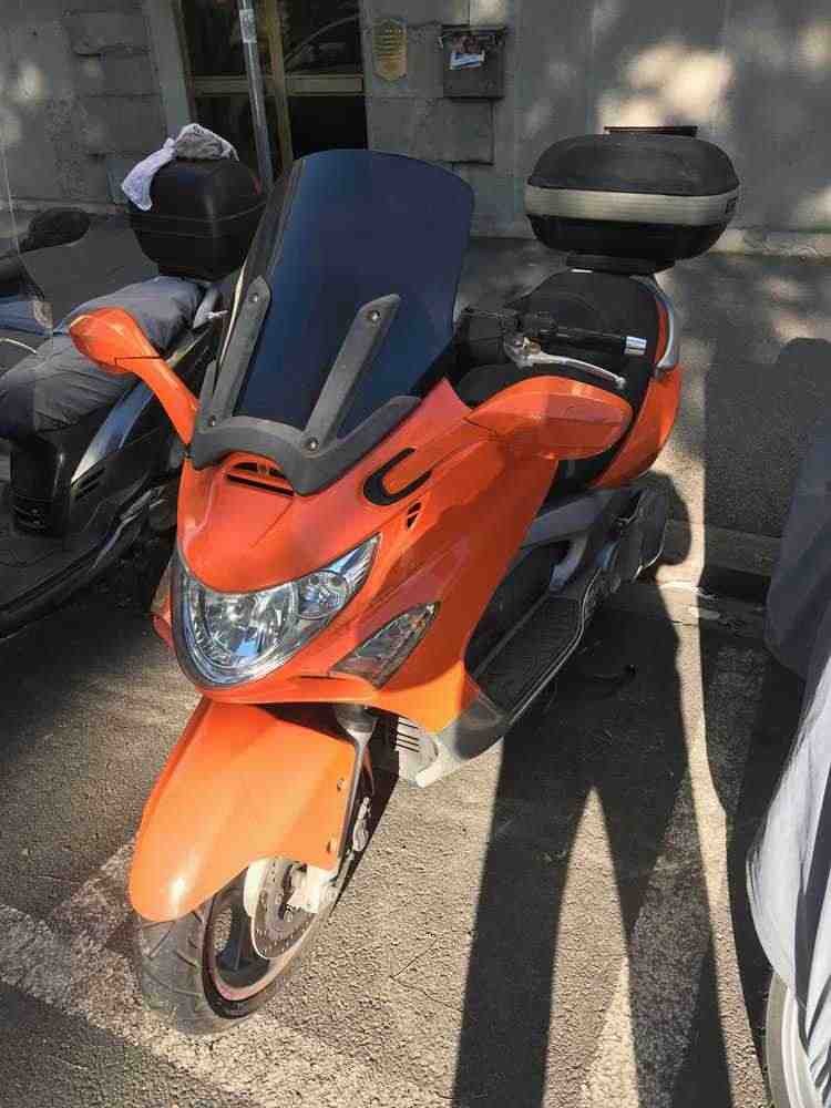 VENDO KYMCO XCITING 500 del 2005 con 25.500km! 