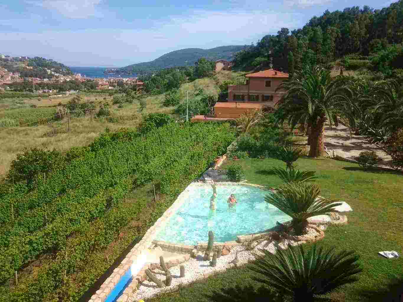 monolocale vista mare a Porto Azzurro