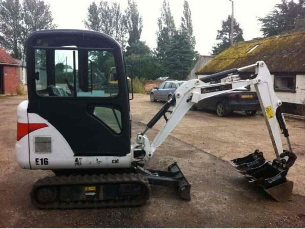 Miniescavatore 2012 Bobcat E16