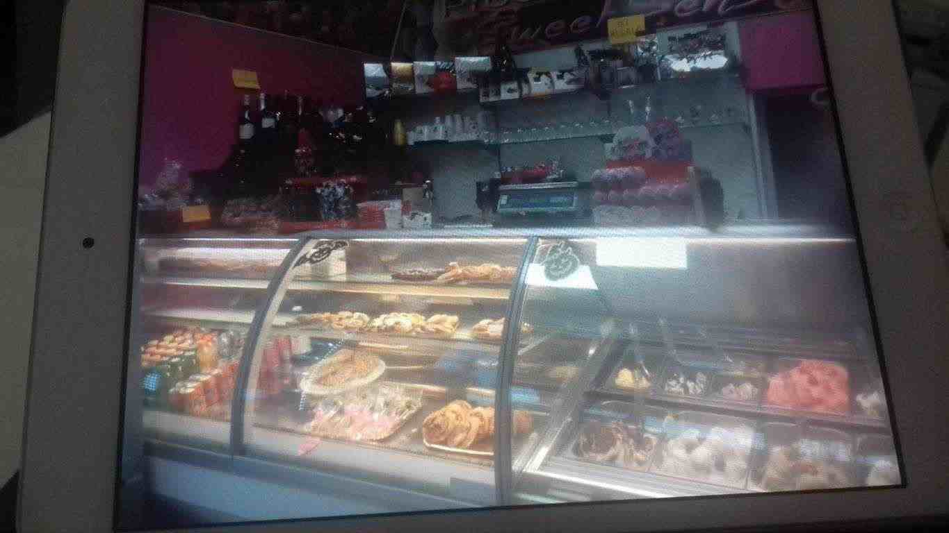 VETRINA GELATERIA E PASTICCERIA