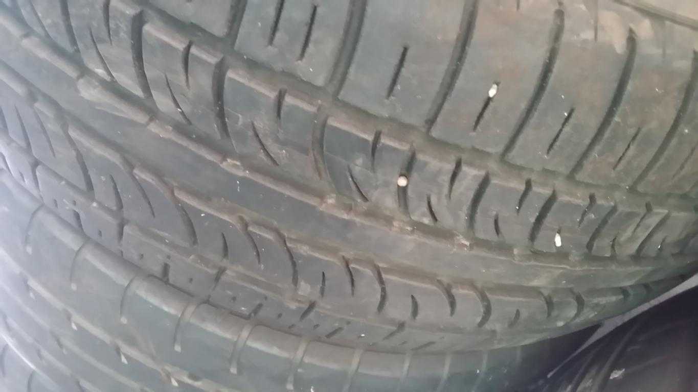 Gomme 235 45 19 Pirelli