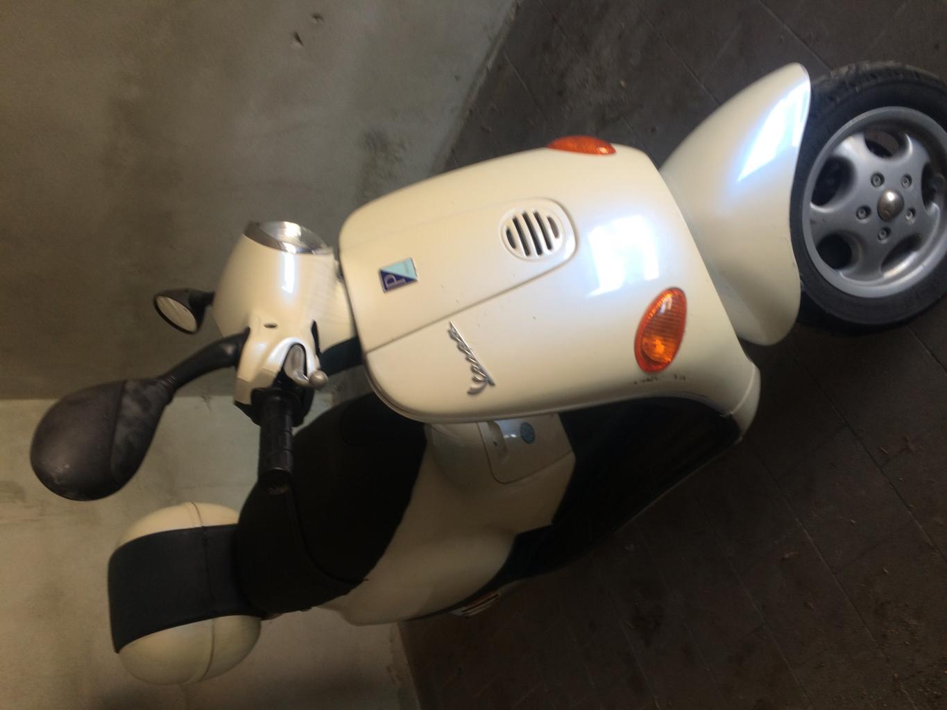 Vendo vespa Piaggio 50 4t 