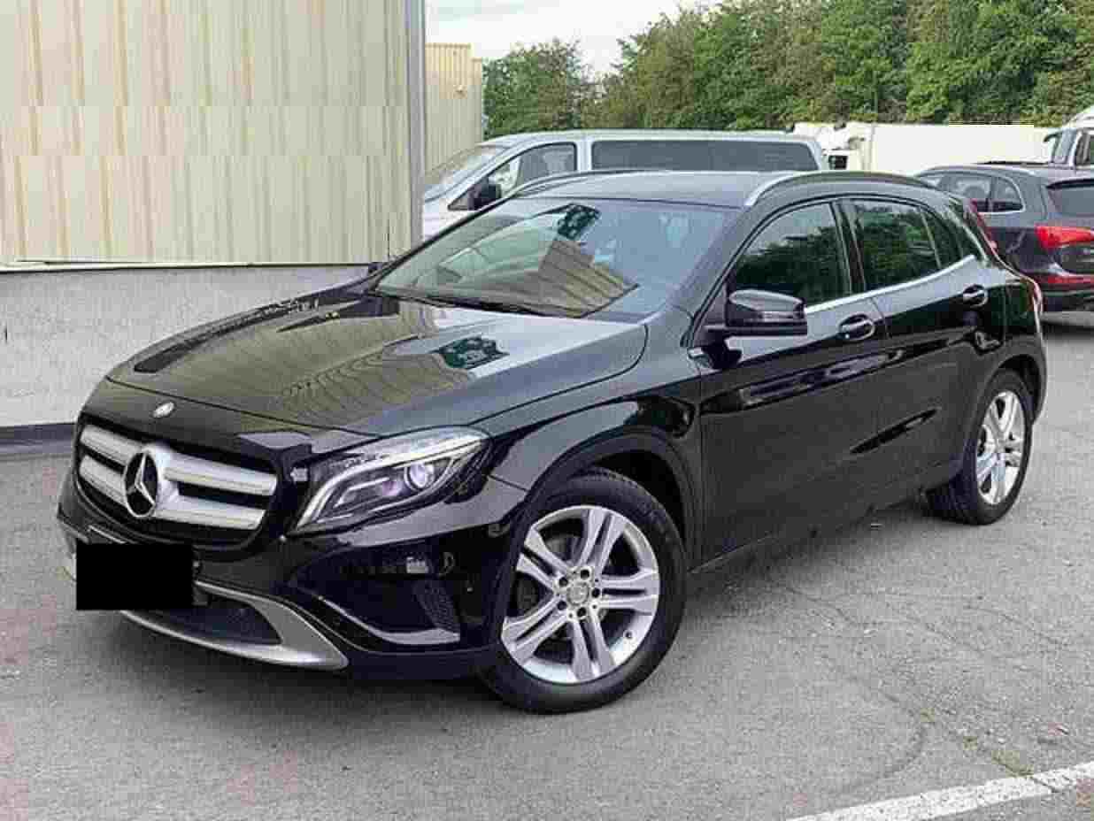 Mercedes GLA 200 FULL PELLE XENON