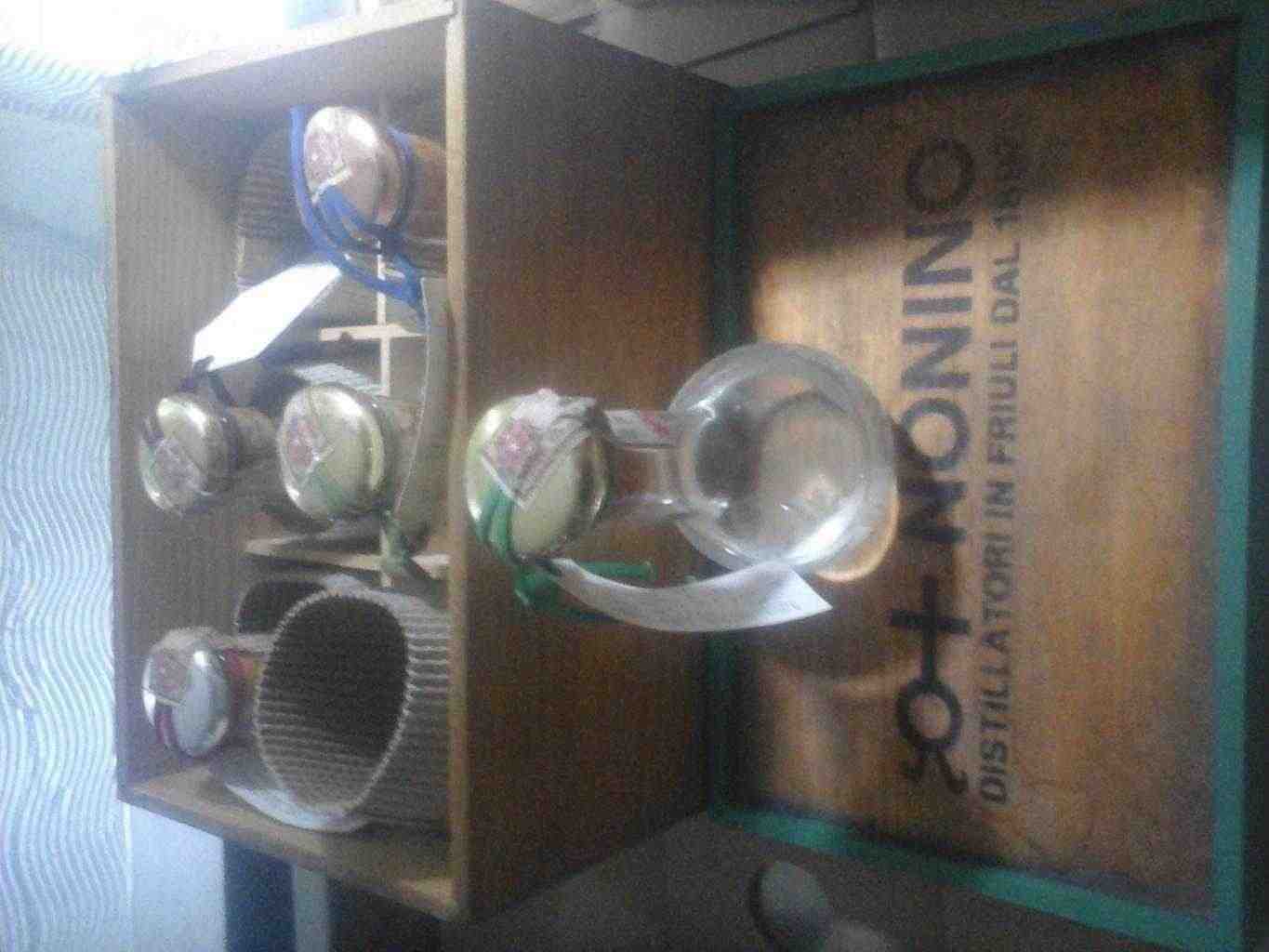vecchie bottiglie di vino egrappa da 1930
