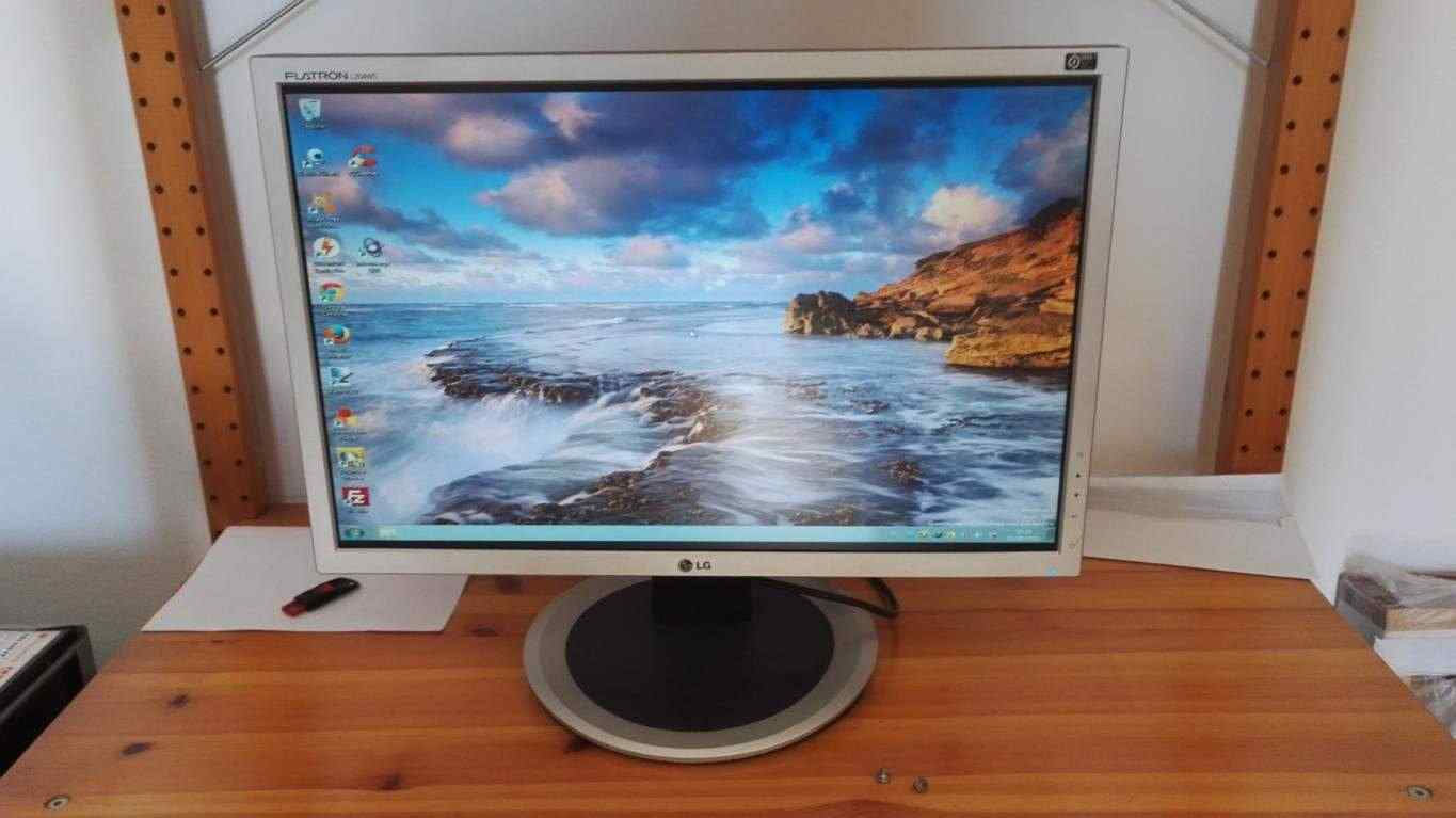 Monitor lcd tft lg flatron l204wt-sf 20"