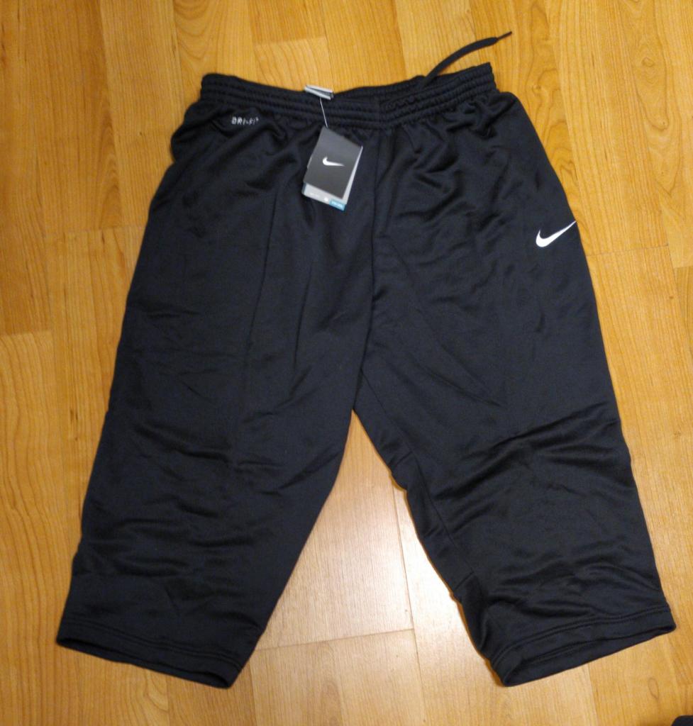 Pantaloni  Nike a pinocchietto