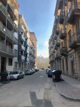 Via bava 2 monolocali stesso stabile