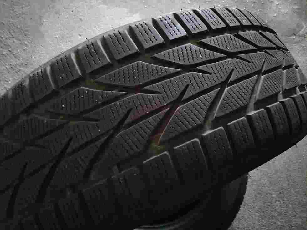 Gomme 225 55 17 Toyo